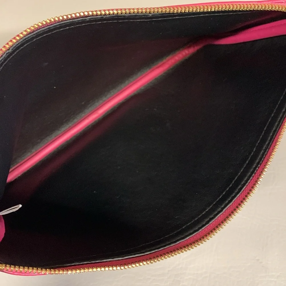 MCM Dark Pink Leather Visetos Large Pouchette Shoulder Bag Wristlet - Picture 9 of 12